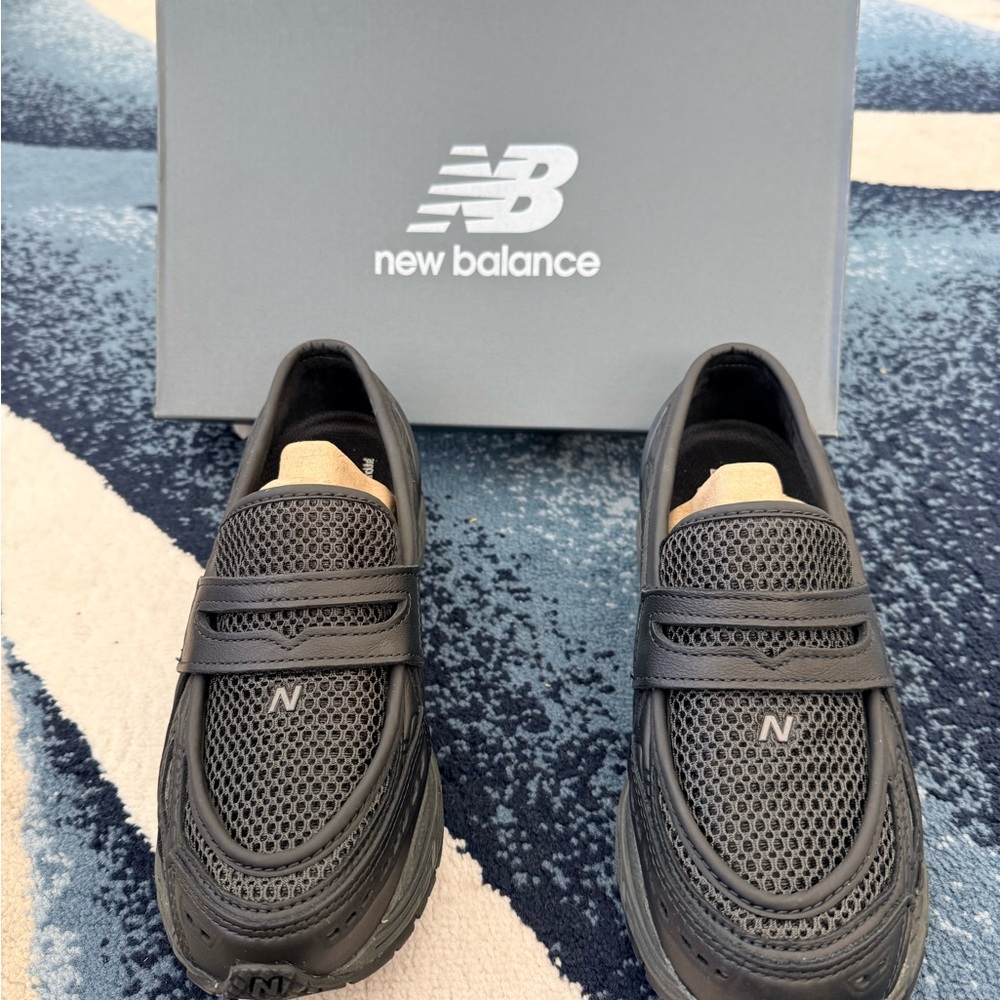 New Balance 1906L Black Loafers